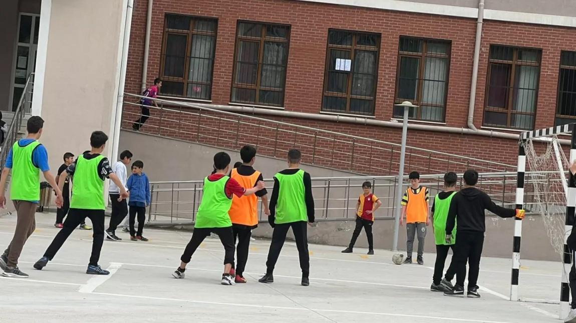 Okulumuz Erkek Ögrenciler Arası Futbol Turnuvası