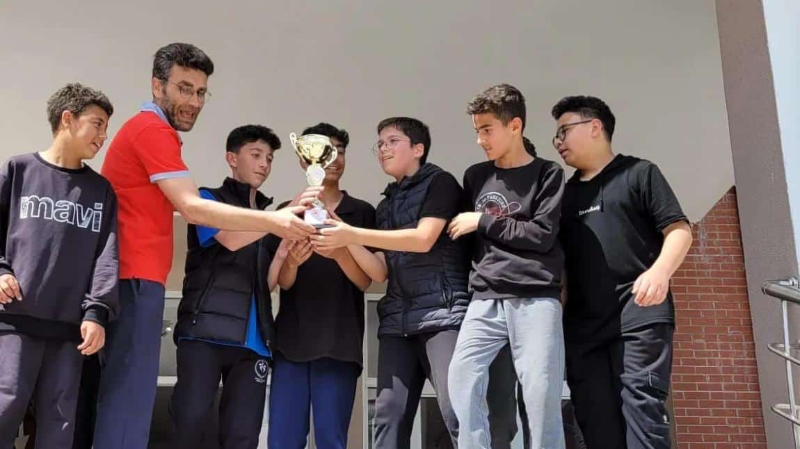 Okul Futbol Turnuvası Birincilere Ödüller